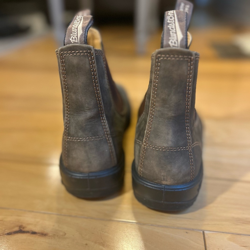 Blundstone Men's CLASSIC  Brown Leather Chelsea Boots - Picture 6 of 15